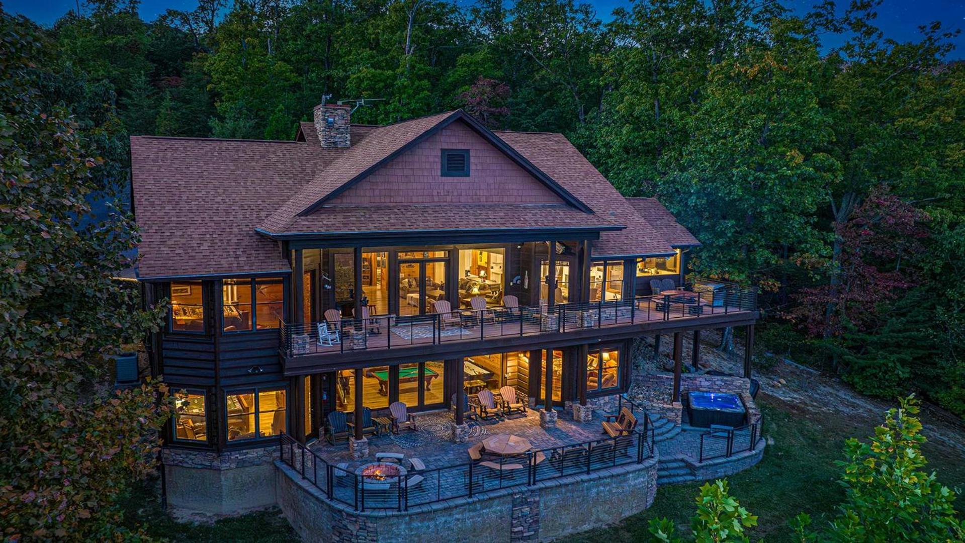 Five Bears Mountain View Lodge سيفيرفيل المظهر الخارجي الصورة
