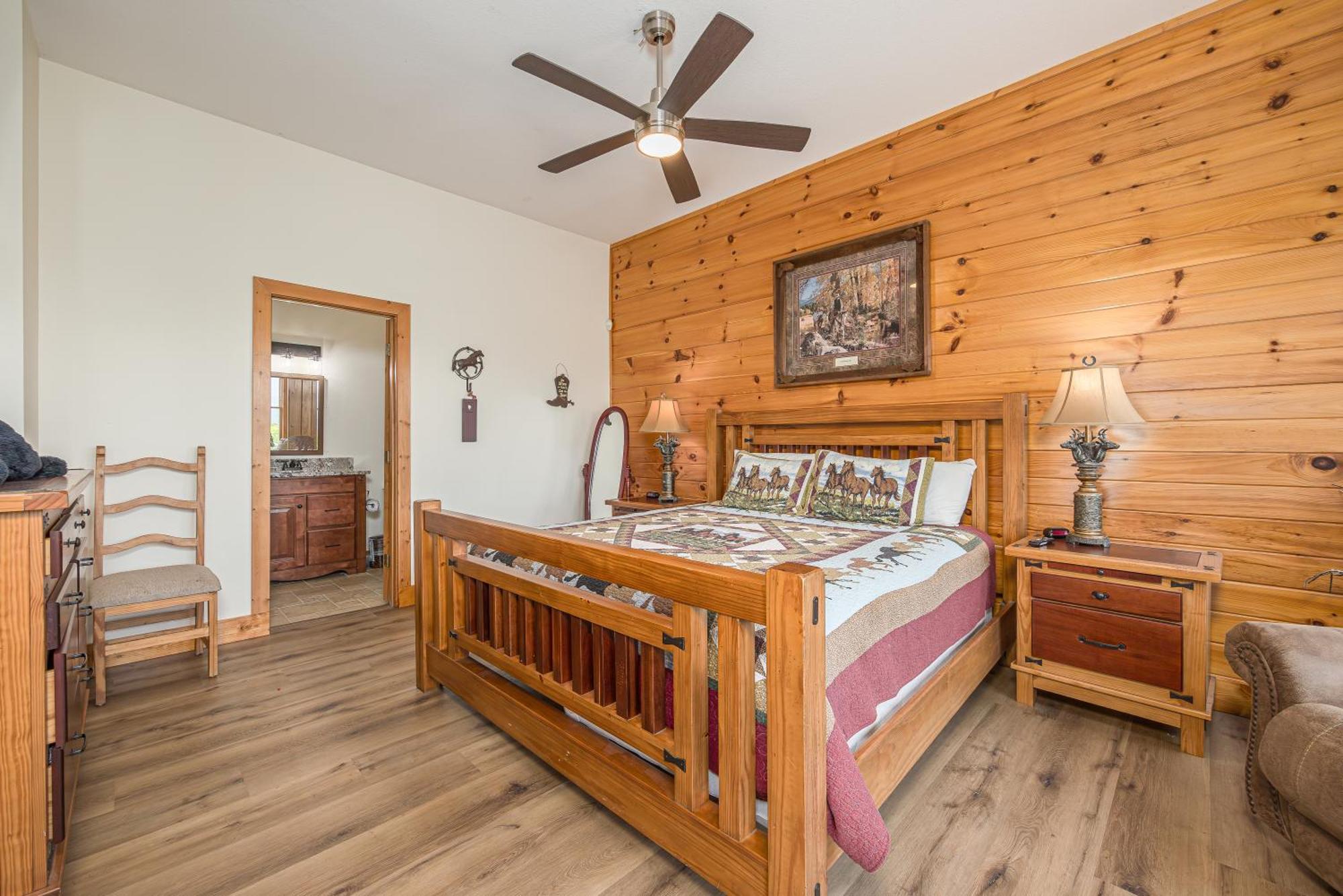 Five Bears Mountain View Lodge سيفيرفيل المظهر الخارجي الصورة