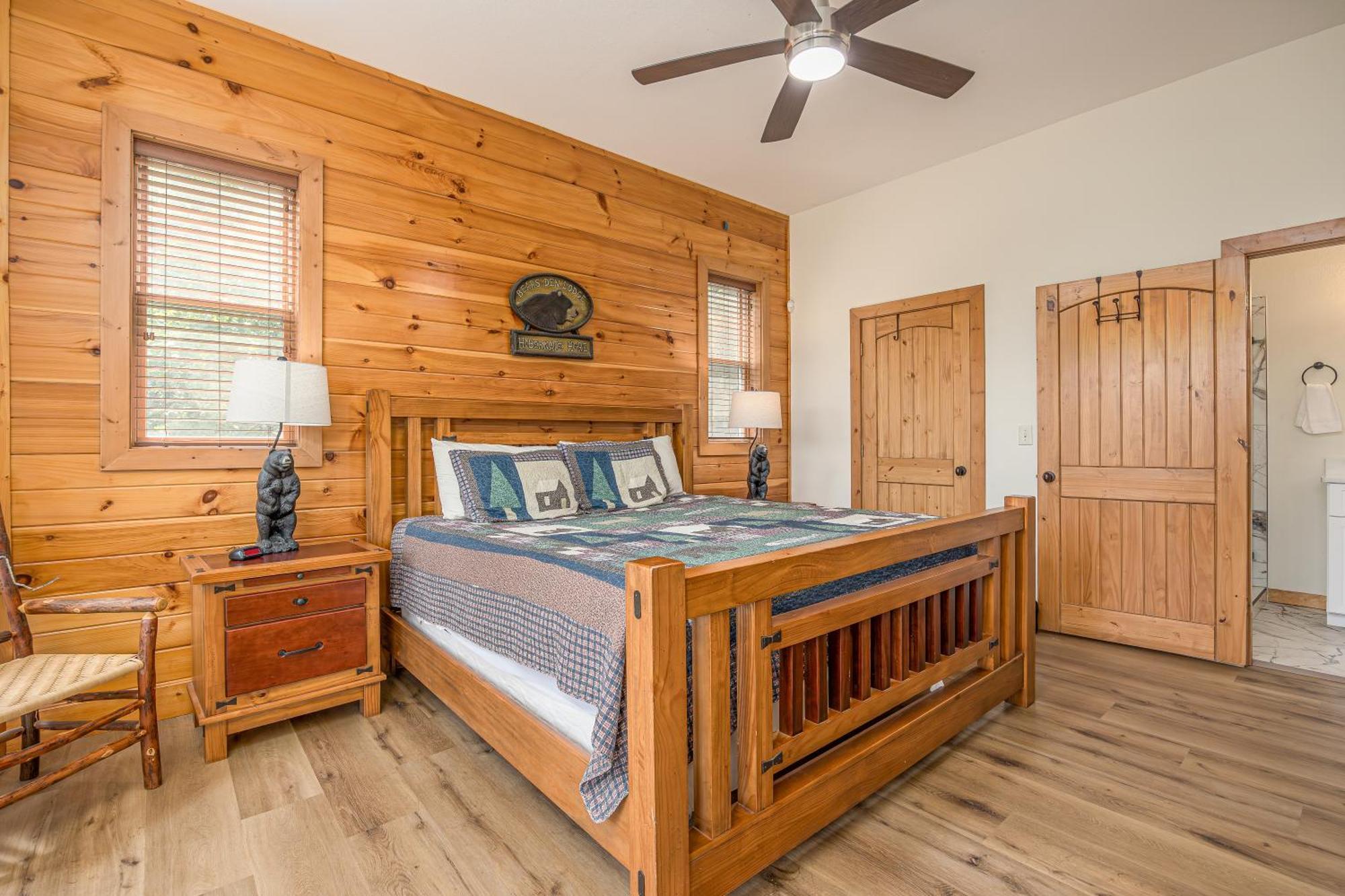 Five Bears Mountain View Lodge سيفيرفيل المظهر الخارجي الصورة