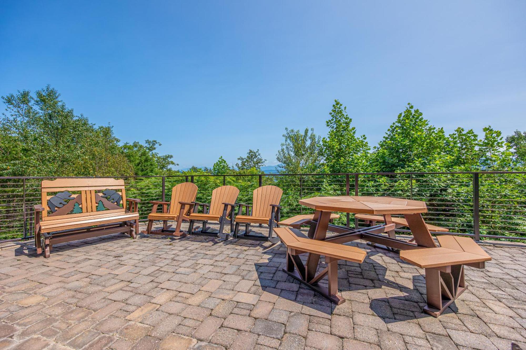 Five Bears Mountain View Lodge سيفيرفيل المظهر الخارجي الصورة