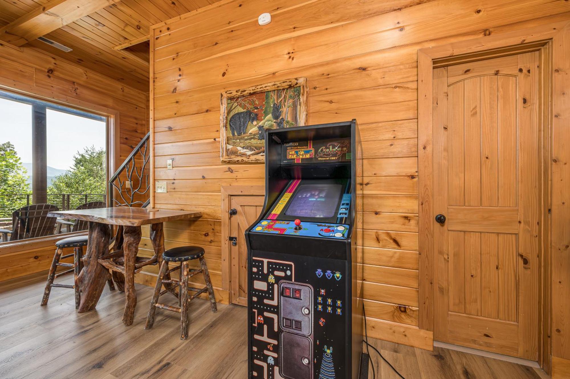 Five Bears Mountain View Lodge سيفيرفيل المظهر الخارجي الصورة