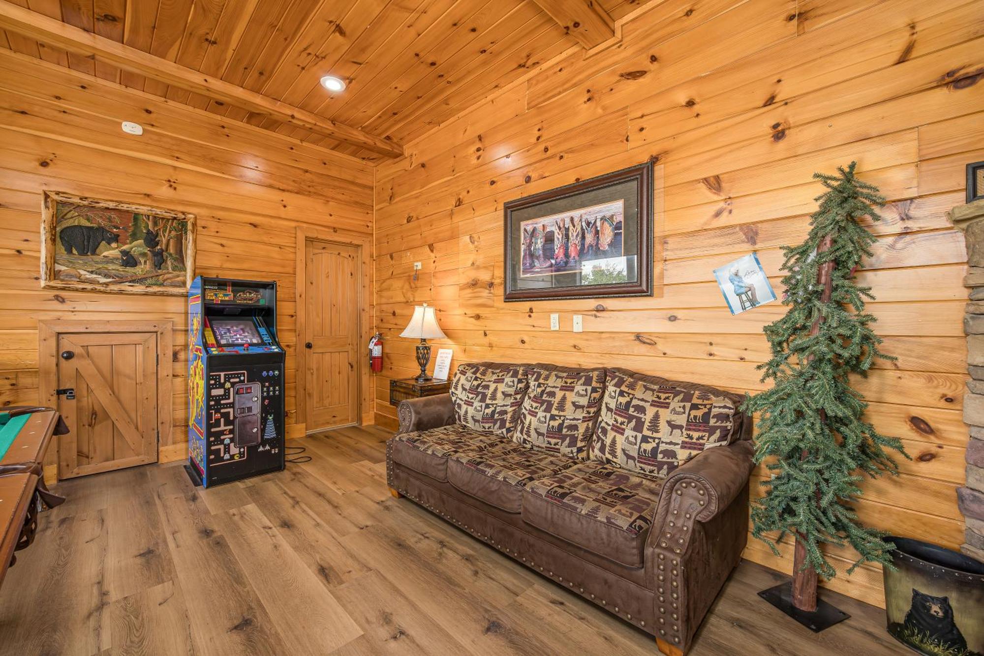 Five Bears Mountain View Lodge سيفيرفيل المظهر الخارجي الصورة