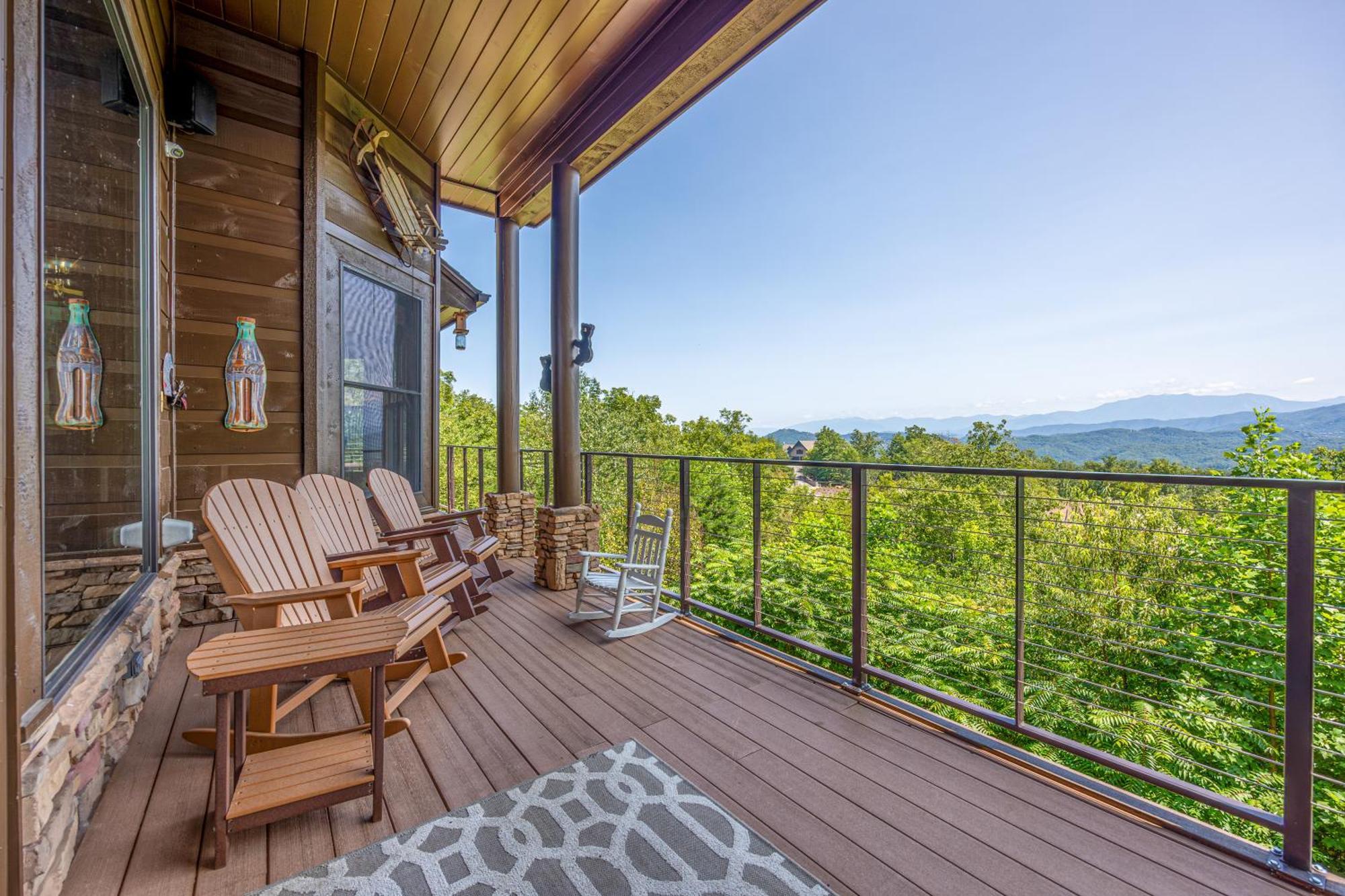 Five Bears Mountain View Lodge سيفيرفيل المظهر الخارجي الصورة